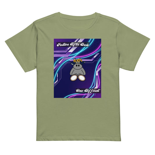 Pocket Cows Women's High-Waisted Tee — Design 251