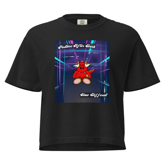 Pocket Cows Women's Heavyweight Boxy T-Shirt — Design 273